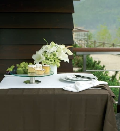 Con LAMEIRINHO Restaurant linen