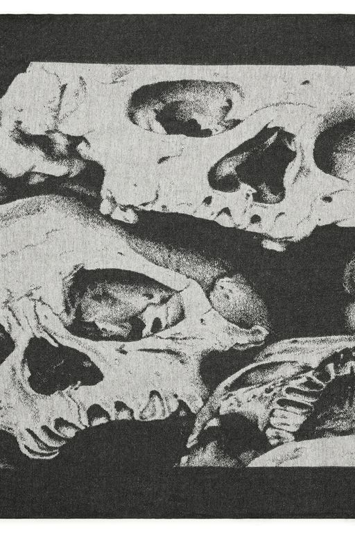 New April 23 FERGUSONS IRISH LINEN SUN 02 140 01 BLACK